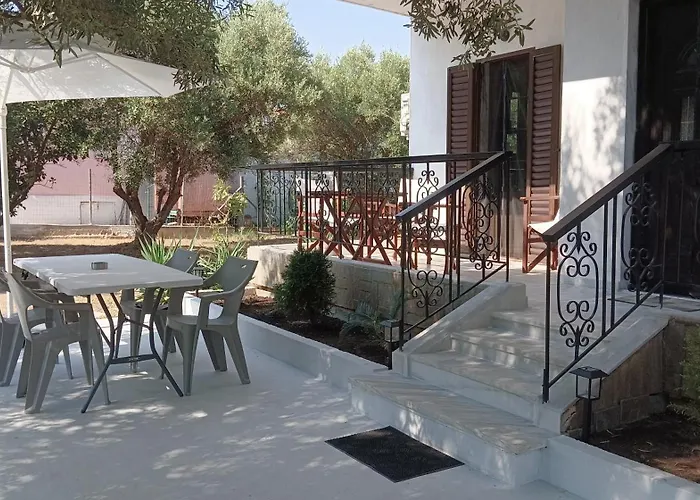 Delightful Holidays In Halkidiki-gabriel, Maria * Nea Poteidaia